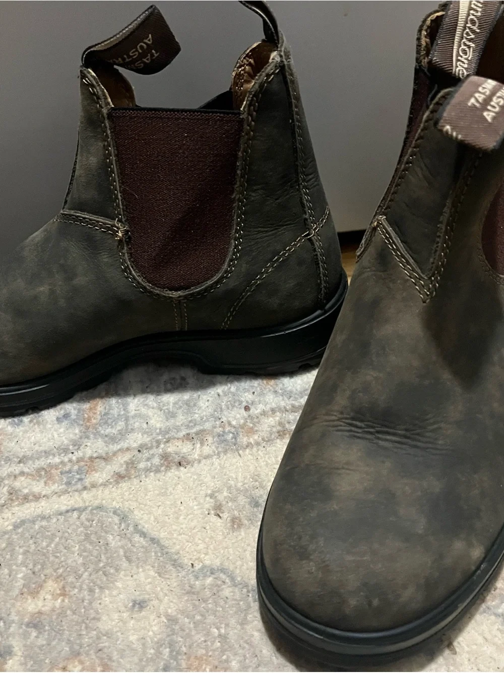 Blundstone Women’s Chelsea Boots - Dark Brown with Black Elastic